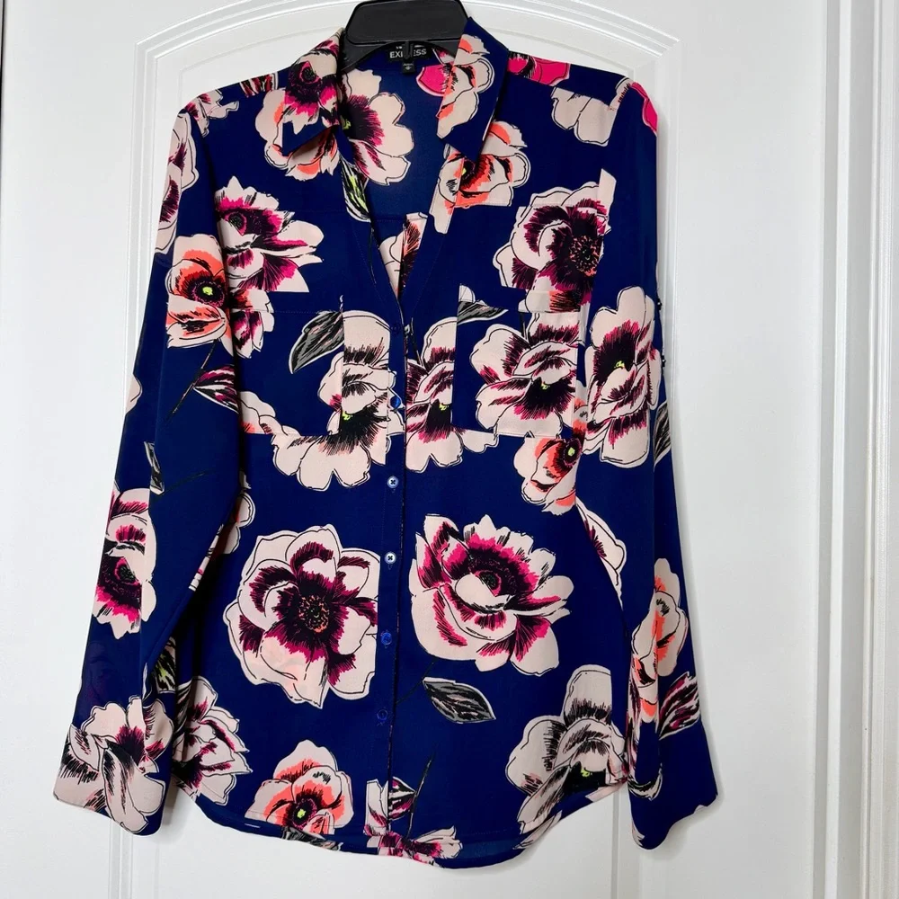 Express Floral Button-Down Bundle Shirt in Navy and Dusty Rose Work Office Chic - Picture 8 of 15